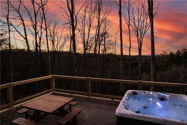 395 Packs Valley, Blue Ridge, GA 30513