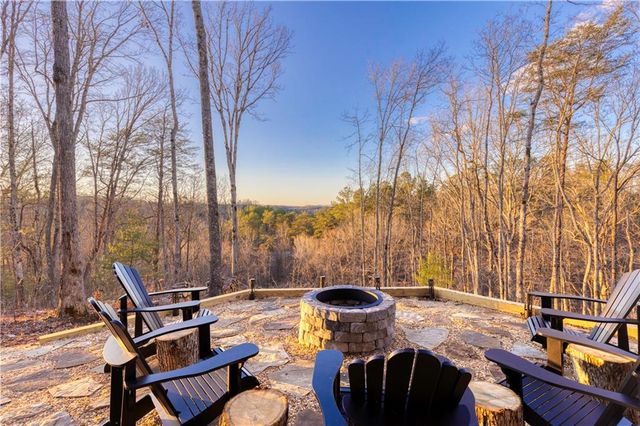 395 Packs Valley, Blue Ridge, GA 30513