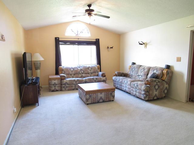 7017 Concord Hills Loop NE, Rio Rancho, NM 87144