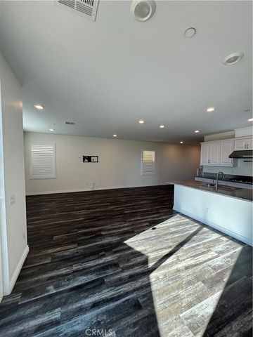 2388 Yasamin, Upland, CA 91786