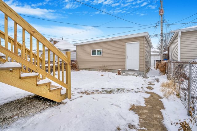 5526 S Albany Avenue, Chicago, IL 60629