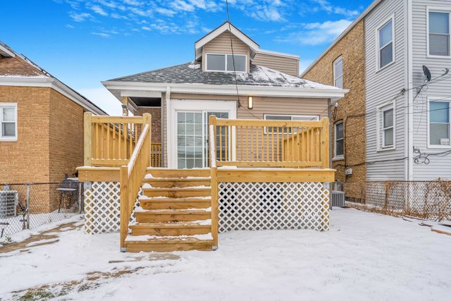 5526 S Albany Avenue, Chicago, IL 60629