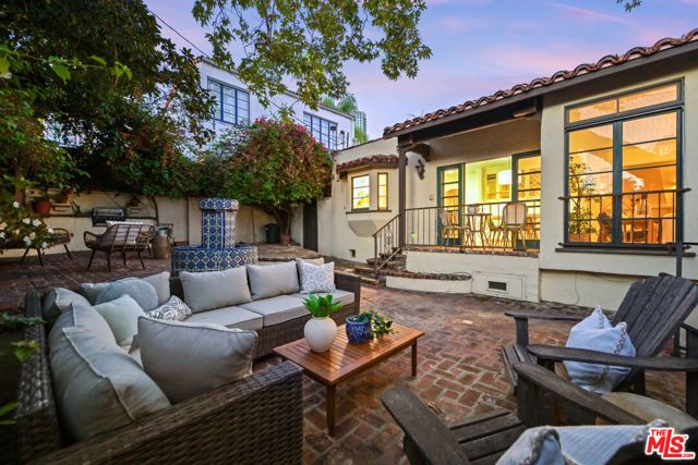 10323 Dunkirk Avenue, Los Angeles, CA 90025