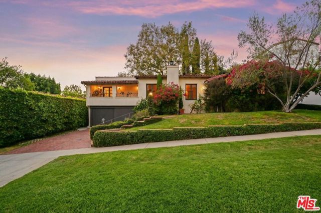 10323 Dunkirk Avenue, Los Angeles, CA 90025
