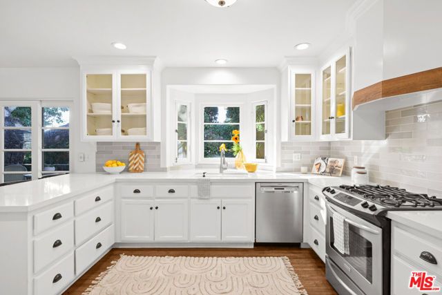 10323 Dunkirk Avenue, Los Angeles, CA 90025