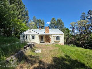 445 Lake St, Priest River, ID 83856