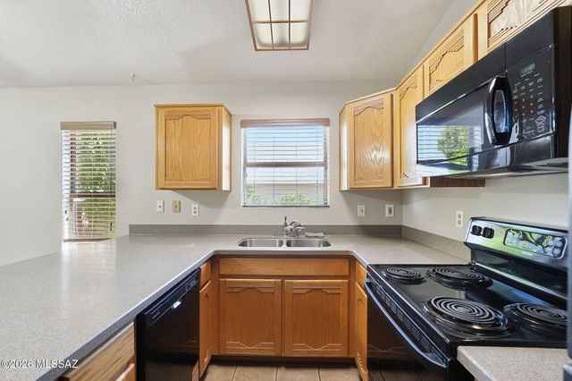 1578 W Camino Acierto, Sahuarita, AZ 85629