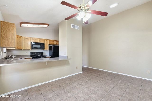 1578 W Camino Acierto, Sahuarita, AZ 85629