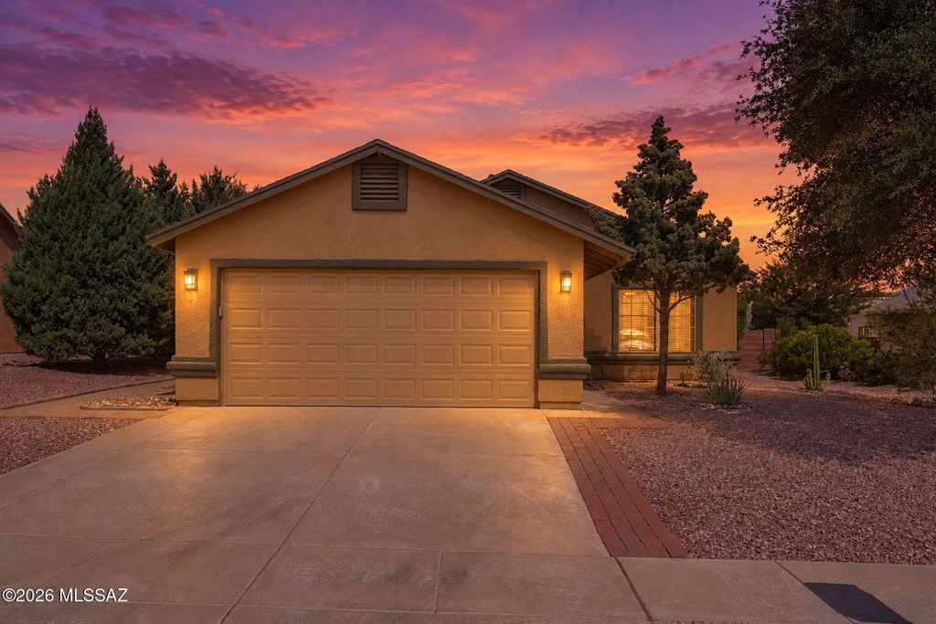 1578 W Camino Acierto, Sahuarita, AZ 85629