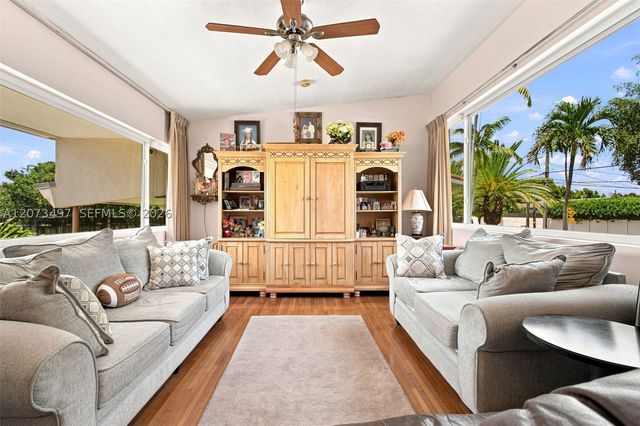 3240 SW 84th Ave, Miami, FL 33155