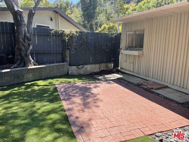 2154 N BEVERLY GLEN Boulevard, Los Angeles, CA 90077
