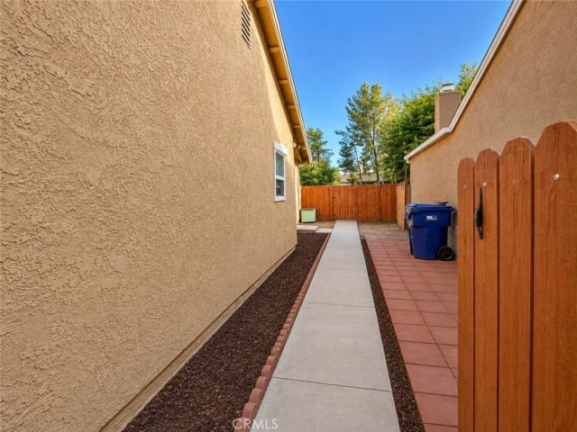 2870 Nandina Drive, Palmdale, CA 93550