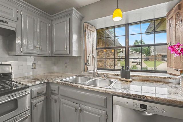 14125 Osage Drive, Edmond, OK 73013