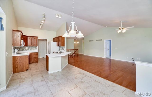 122 Westgate Drive, St Peters, MO 63376