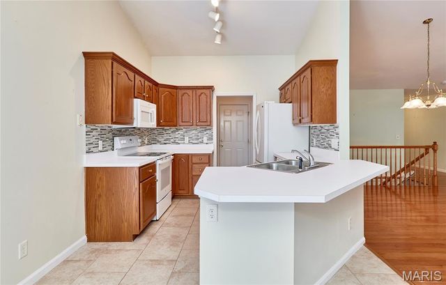 122 Westgate Drive, St Peters, MO 63376