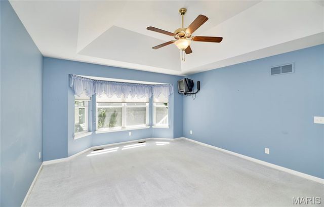 122 Westgate Drive, St Peters, MO 63376