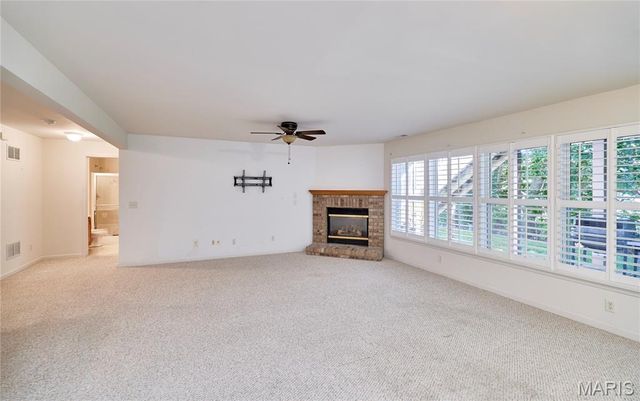 122 Westgate Drive, St Peters, MO 63376