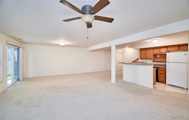 122 Westgate Drive, St Peters, MO 63376
