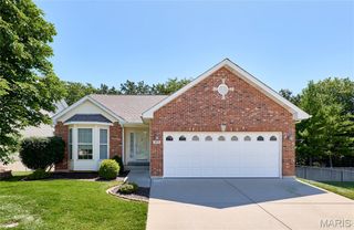122 Westgate Drive, St Peters, MO 63376