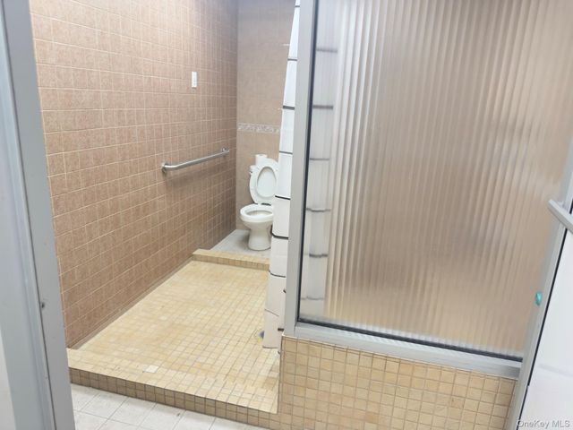 45-19 162 St, Flushing, NY 11358