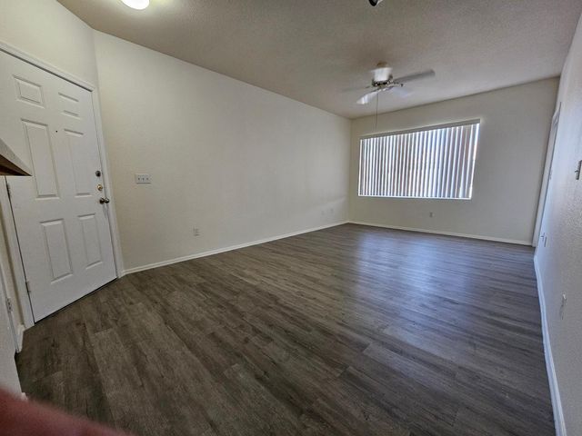 18416 N Cave Creek Road 2001, Phoenix, AZ 85032