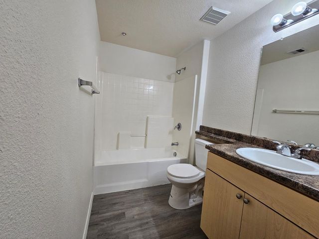 18416 N Cave Creek Road 2001, Phoenix, AZ 85032