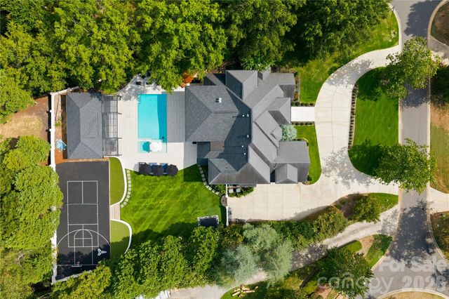 8821 Covey Rise Court, Charlotte, NC 28226