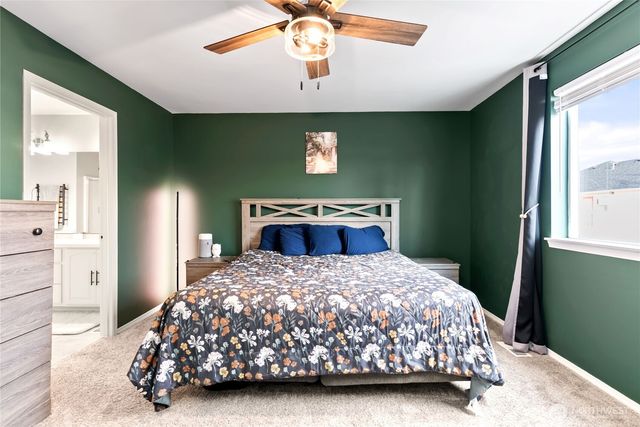 10018 Cascadian Avenue SE, Yelm, WA 98597