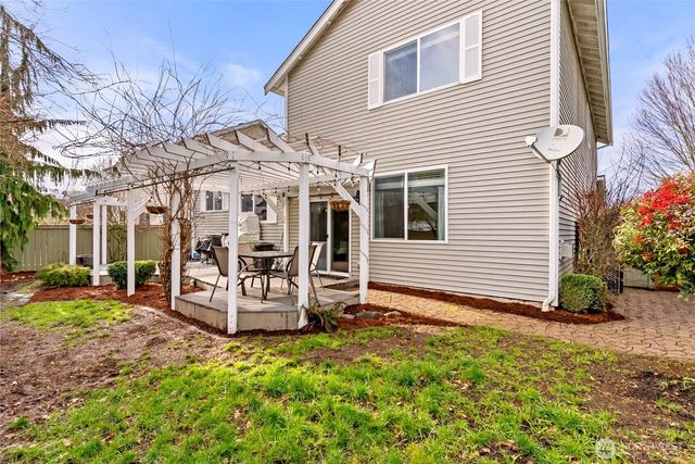 10018 Cascadian Avenue SE, Yelm, WA 98597