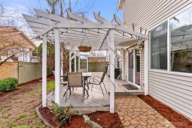 10018 Cascadian Avenue SE, Yelm, WA 98597