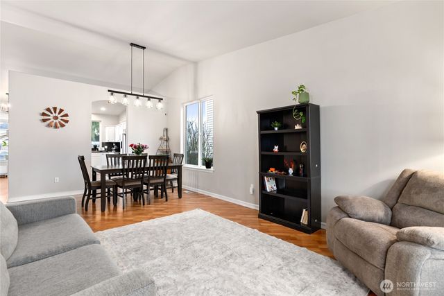 10018 Cascadian Avenue SE, Yelm, WA 98597