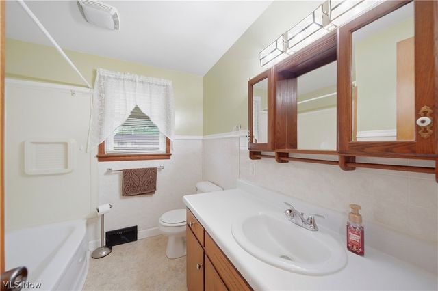1009 Niles Street SW, Massillon, OH 44647