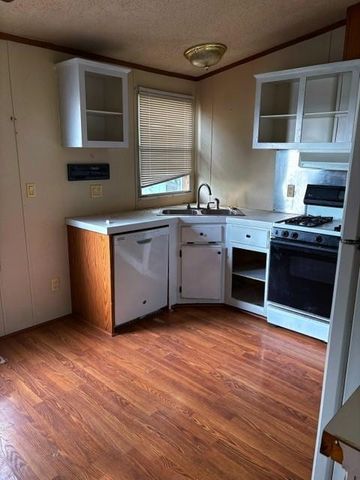 28474 HIghway B Highway, Oregon, MO 64473