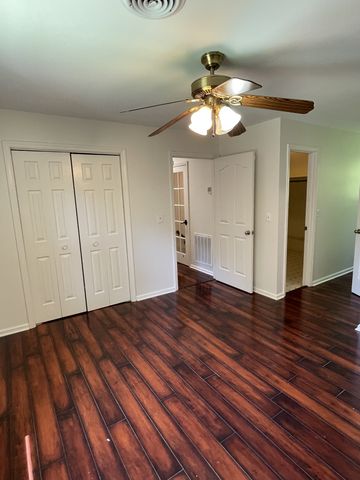 216 McKaig Rd, Murfreesboro, TN 37127