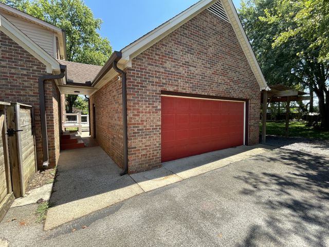 216 McKaig Rd, Murfreesboro, TN 37127
