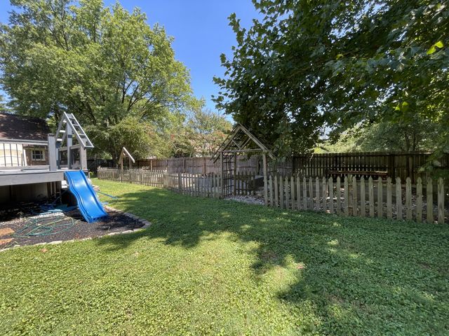 216 McKaig Rd, Murfreesboro, TN 37127