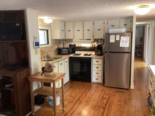 24 Air Road, Higden, AR 72067