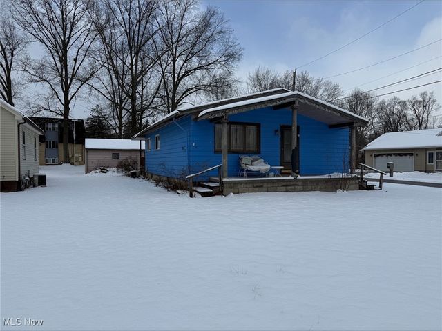 270 North Road, Niles, OH 44446