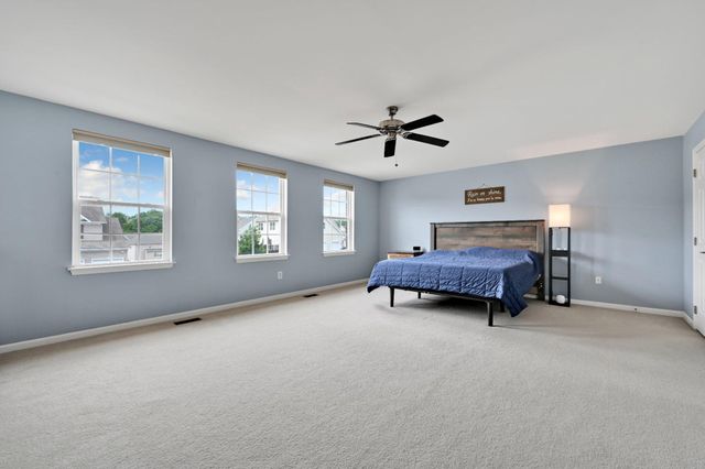 2720 QUAKER CT, York, PA 17408