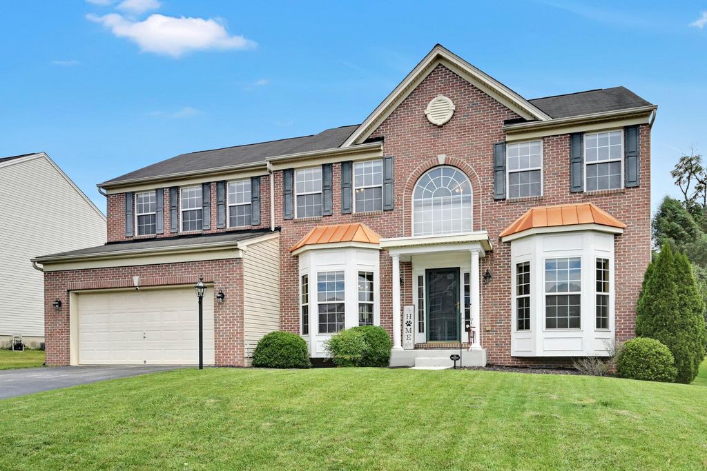 2720 QUAKER CT, York, PA 17408