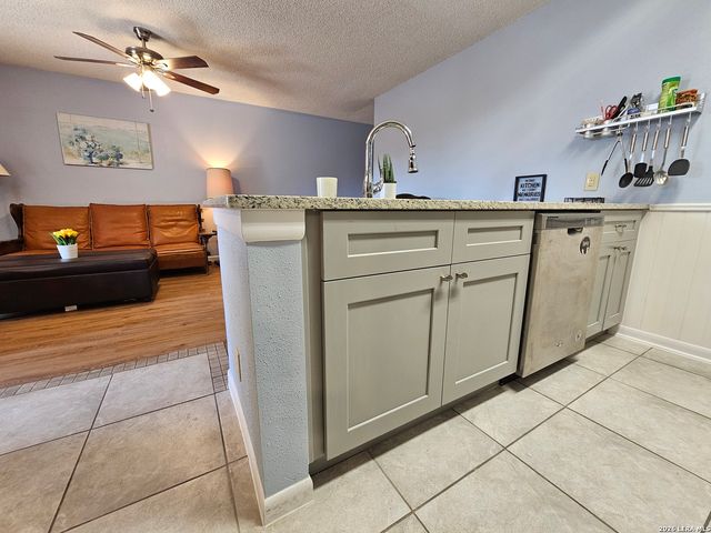 13018 Heimer Rd Apt 1003, San Antonio, TX 78216