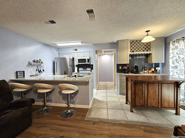 13018 Heimer Rd Apt 1003, San Antonio, TX 78216