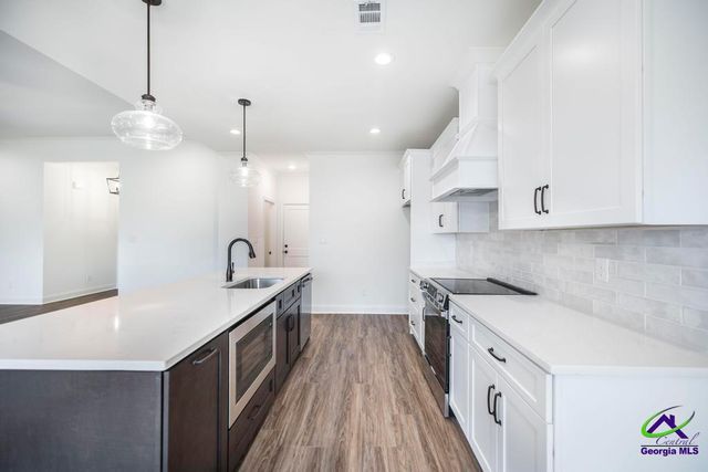 527 Bristleleaf Path, Kathleen, GA 31047