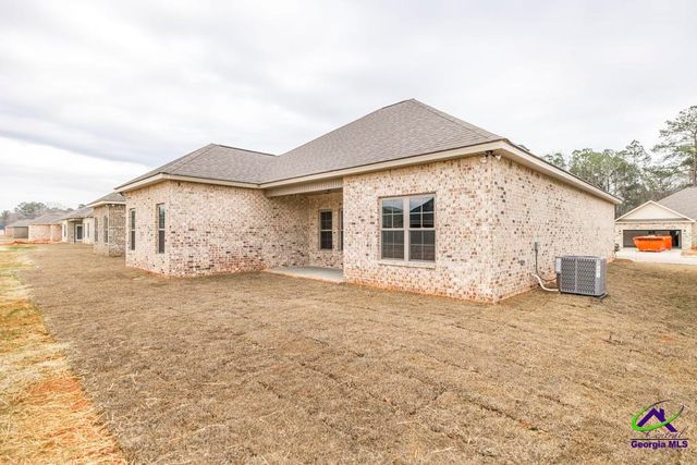 527 Bristleleaf Path, Kathleen, GA 31047