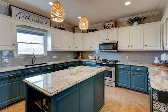 868 N Country Road 350 W Road, Rockport, IN 47635