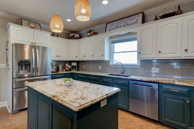 868 N Country Road 350 W Road, Rockport, IN 47635