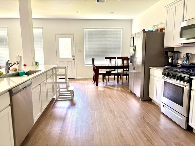 2031 Iris Hills Lane, Crosby, TX 77532