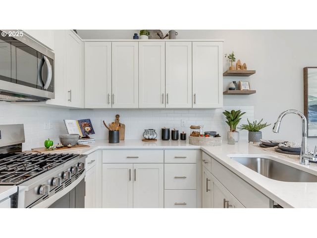 6424 Se Nasha St, Hillsboro, OR 97123