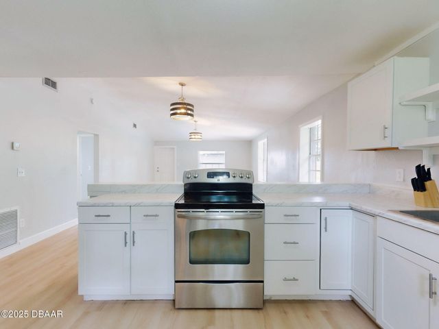 1103 Washington Street, New Smyrna Beach, FL 32168