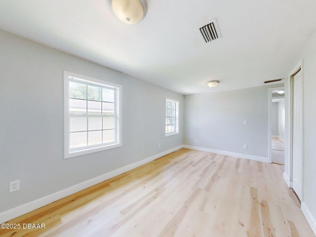 1103 Washington Street, New Smyrna Beach, FL 32168